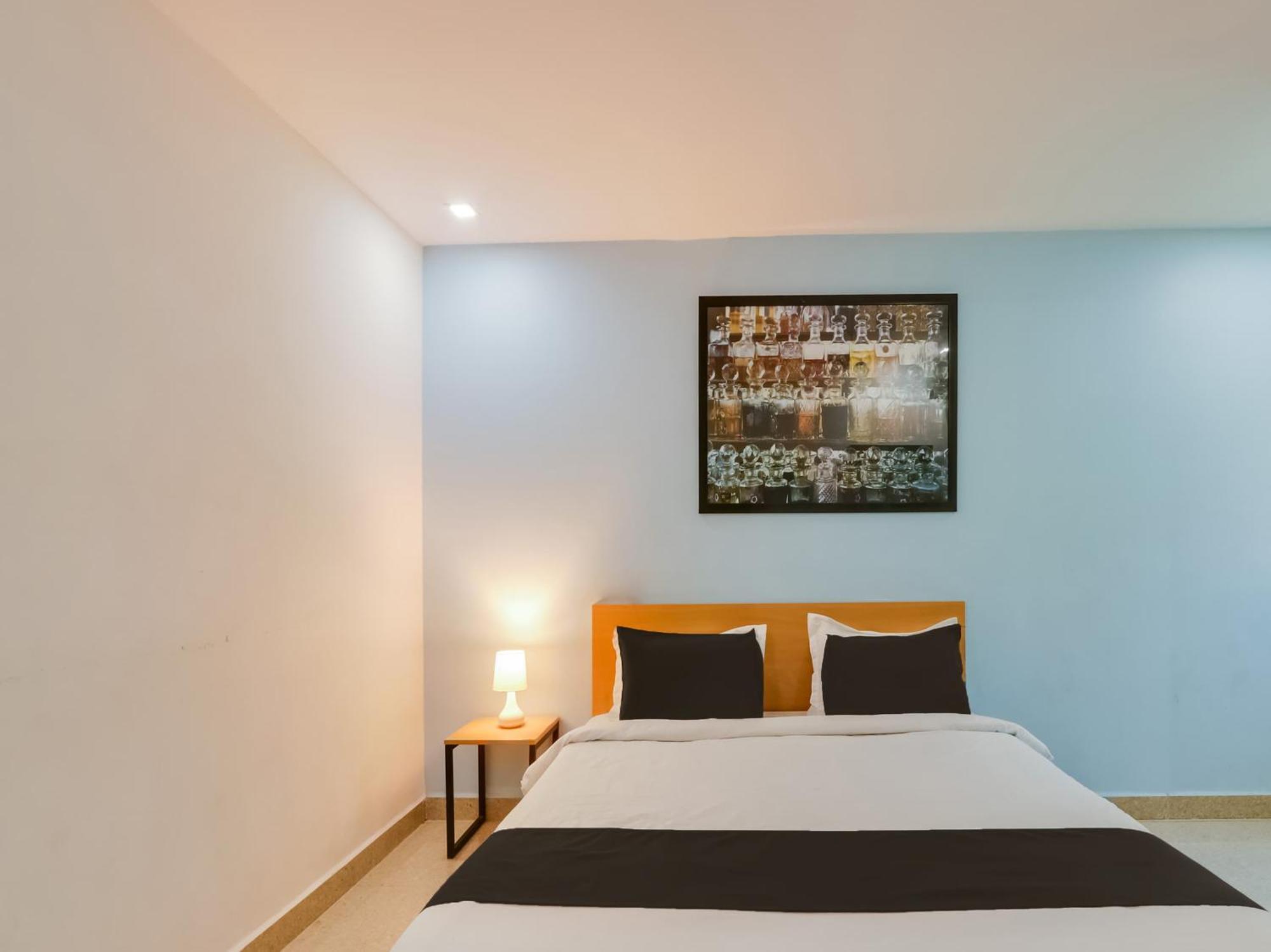 Super Townhouse Qualia Prime Hotel Near Nexus Mall 海得拉巴 外观 照片