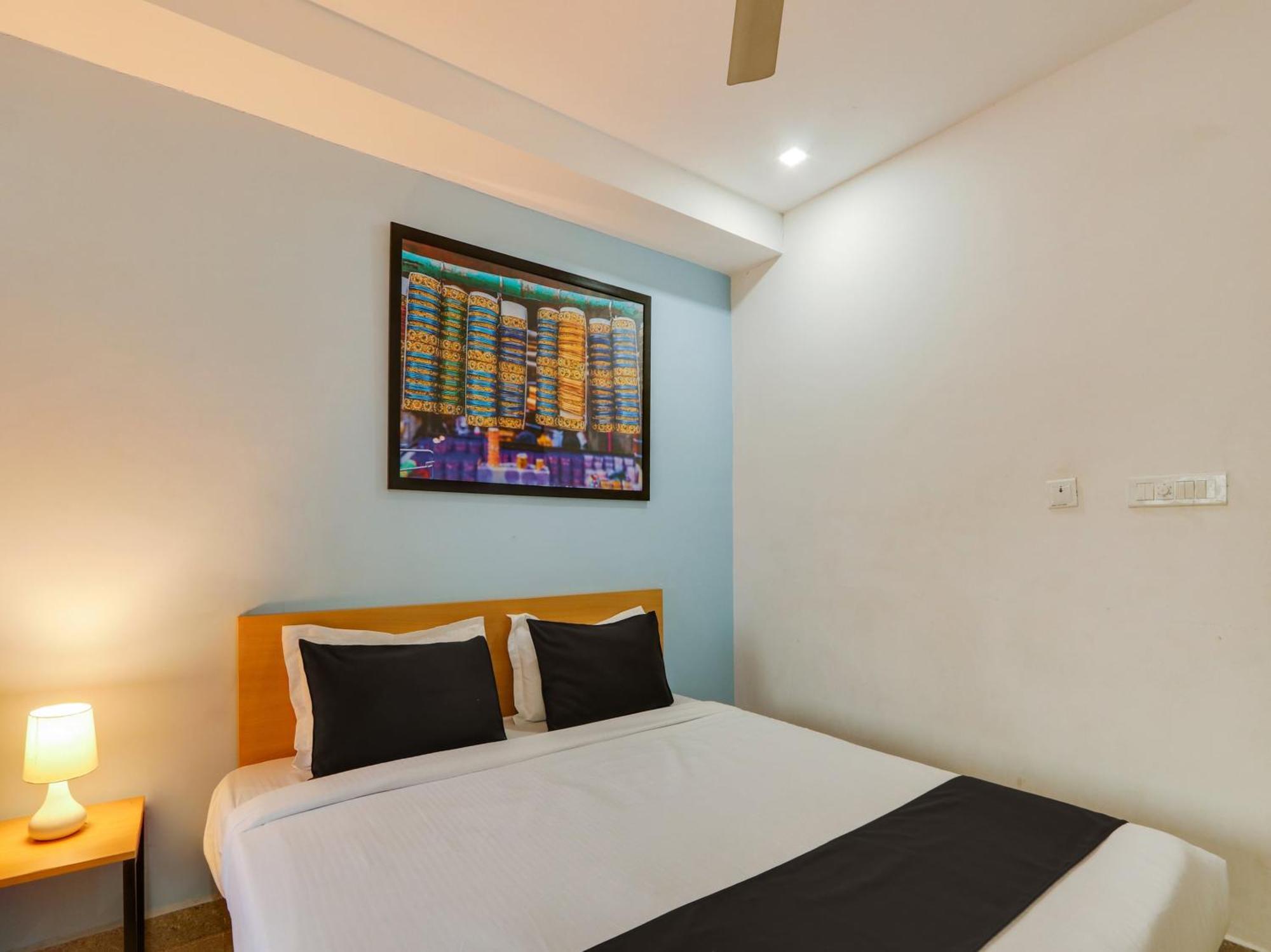 Super Townhouse Qualia Prime Hotel Near Nexus Mall 海得拉巴 外观 照片